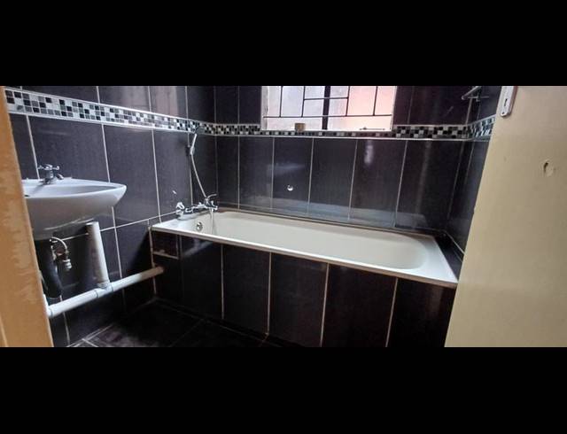 3 BEDROOM HOUSE FOR SALE IN BIRCH ACRES